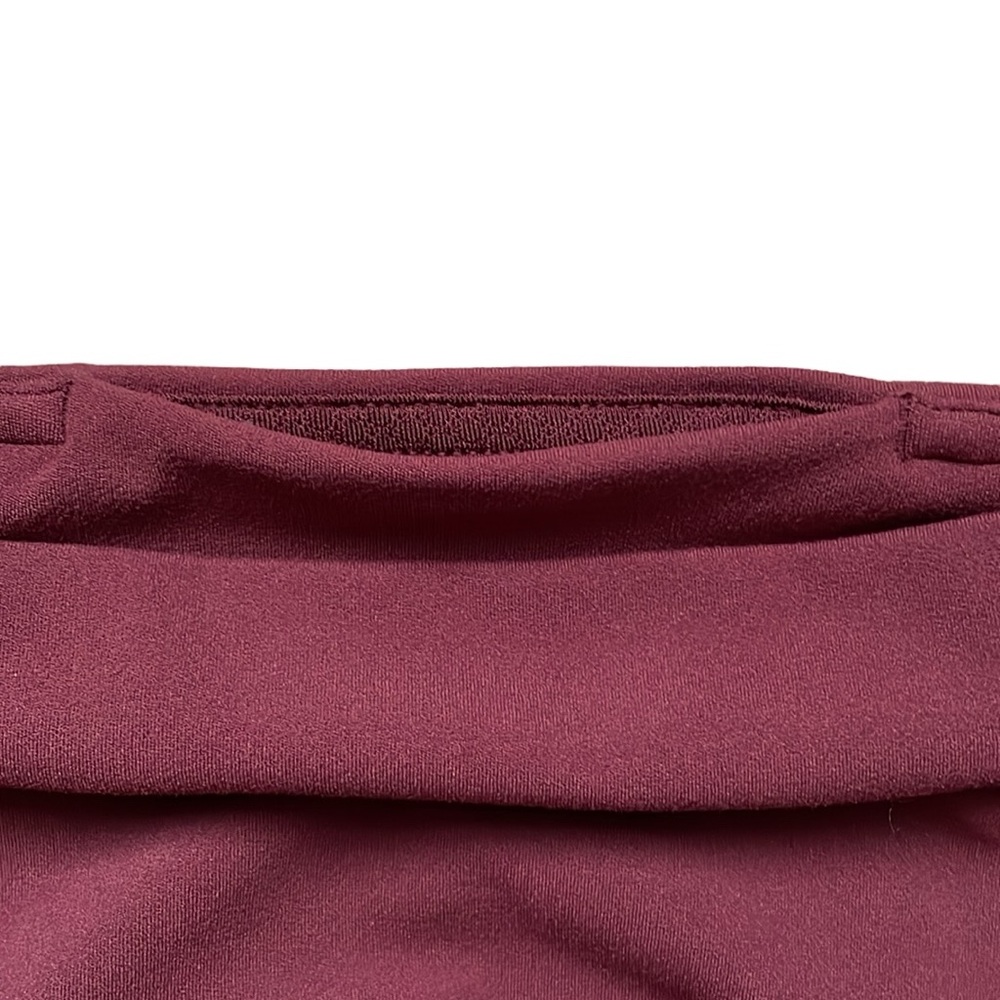 Lululemon Align Wide Leg Super-High-Rise Crop
23" Red Merlot, Size 6 - Picture 7 of 12